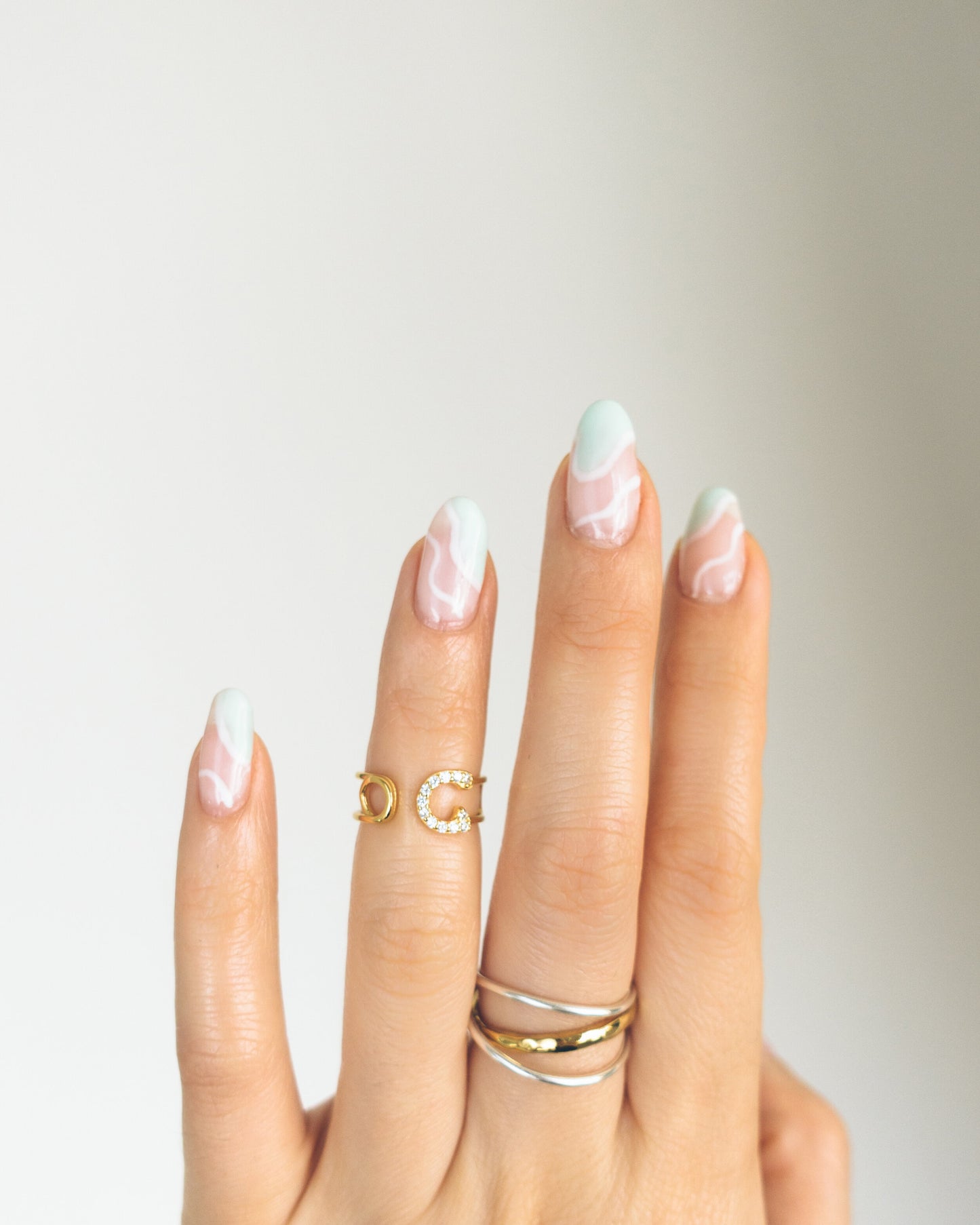 "Milo" safety pin midi ring