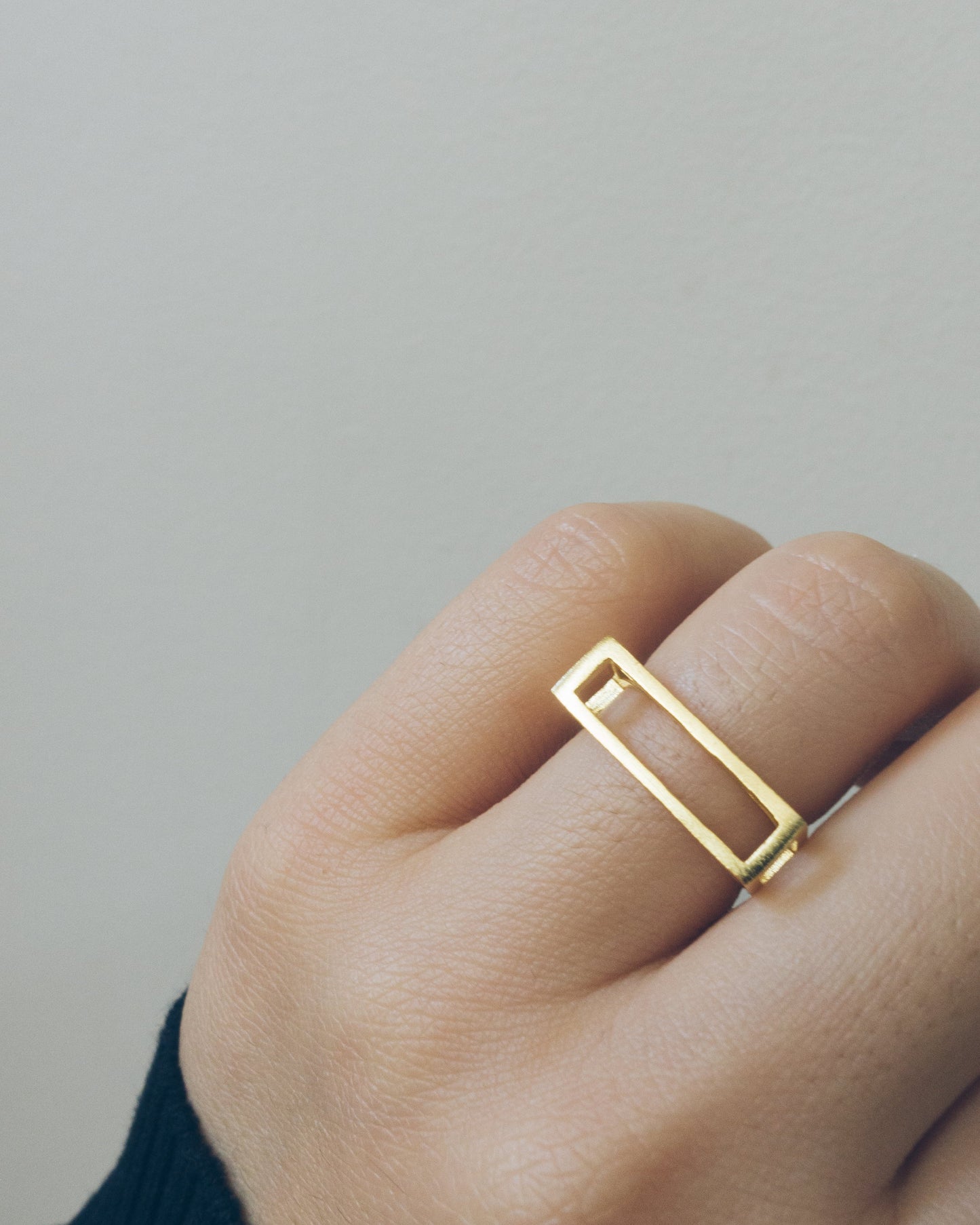 "Benji" two-row geometric ring