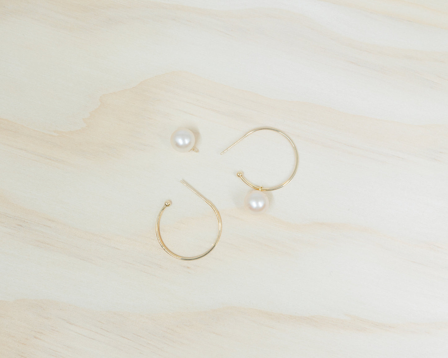 "Cadi" solo pearl hoops