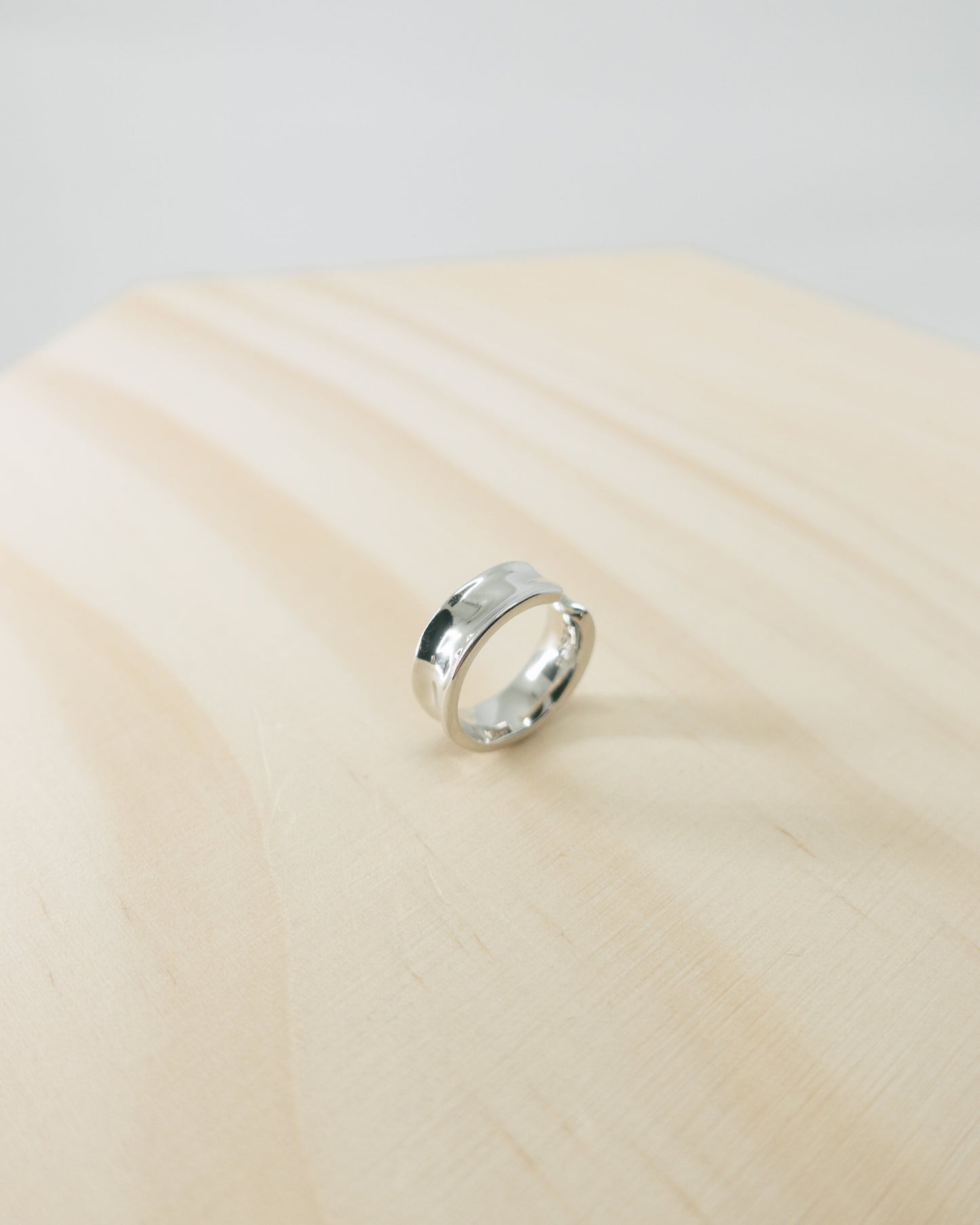 "Bree" minimal ear cuff