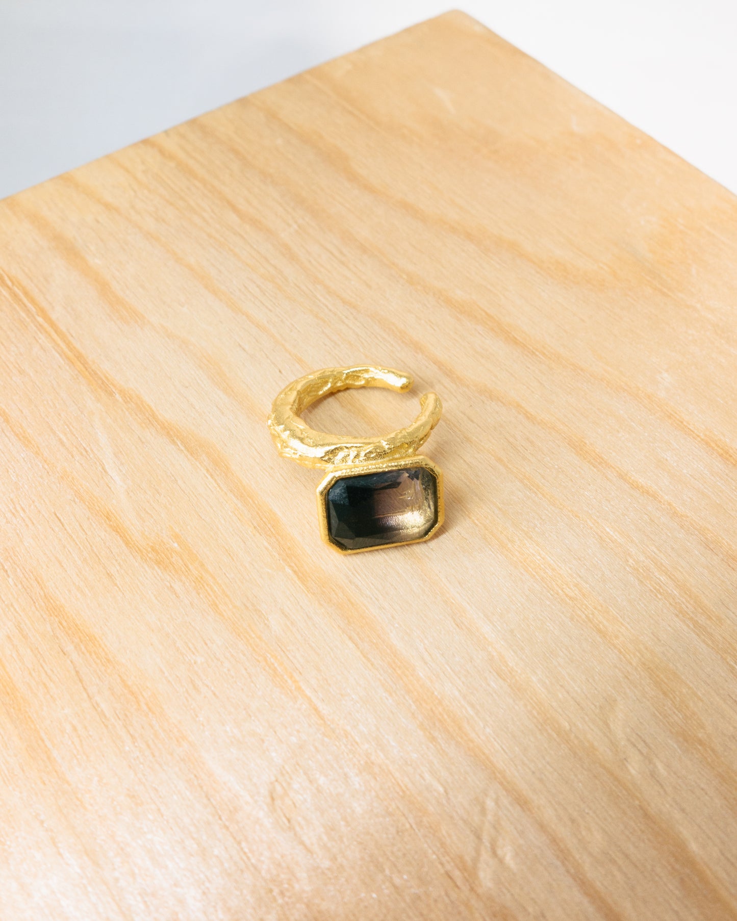 Radiant stone ear cuff