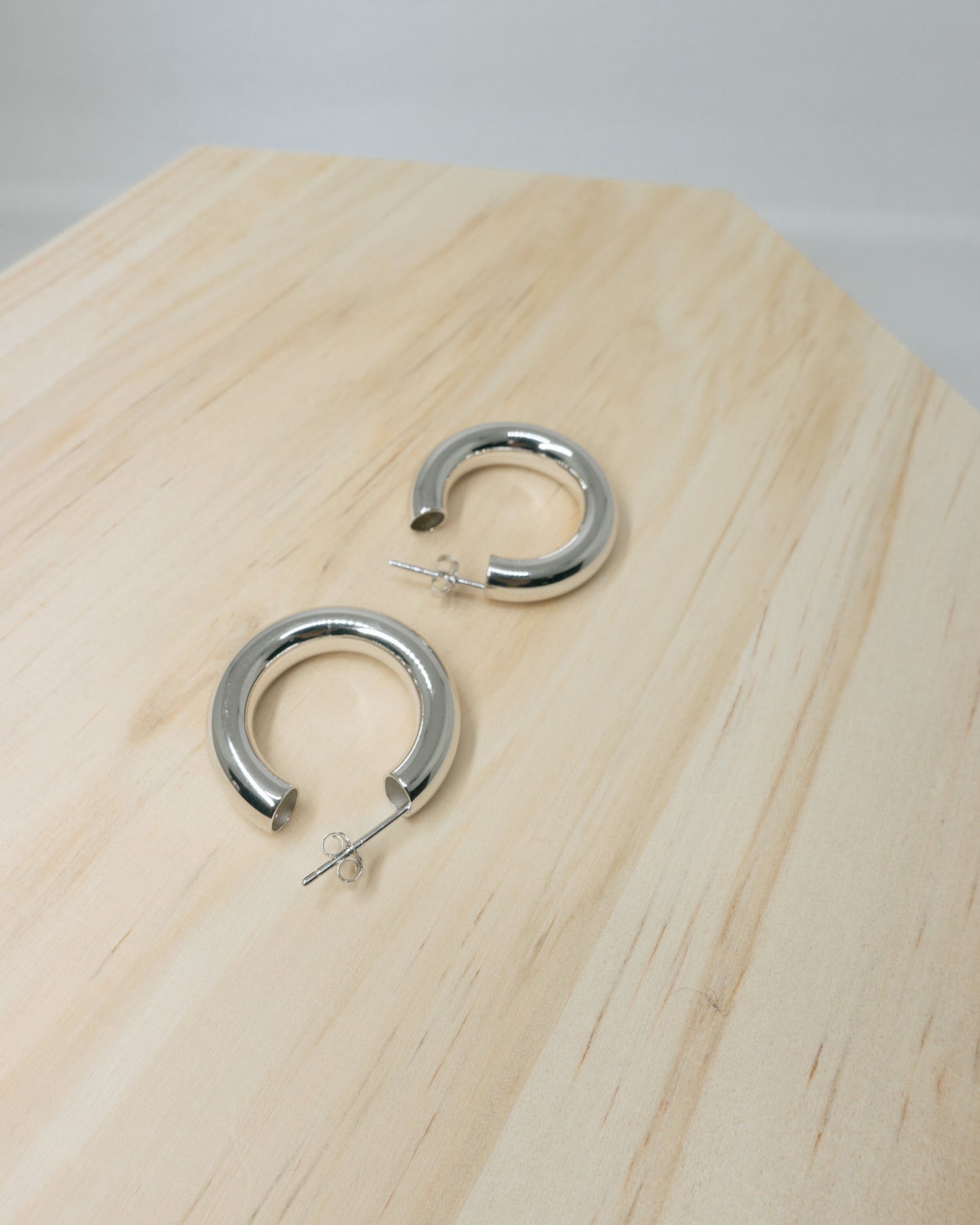 "Cleopatra" gold vermeil medium hollow hoops