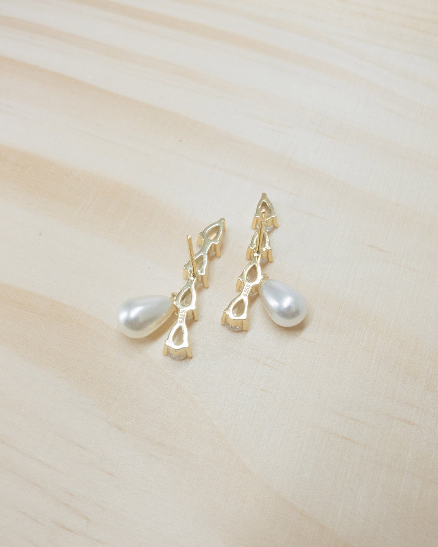 Tear Drop Zirconia Pearl Climber Earrings