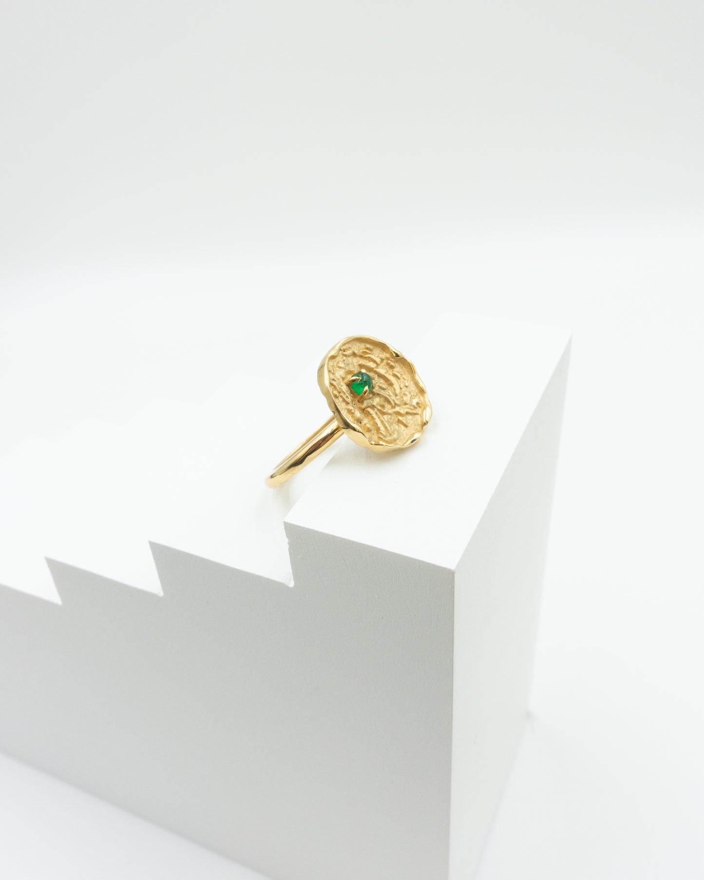 Textured Medallion Emerald Bead Ring