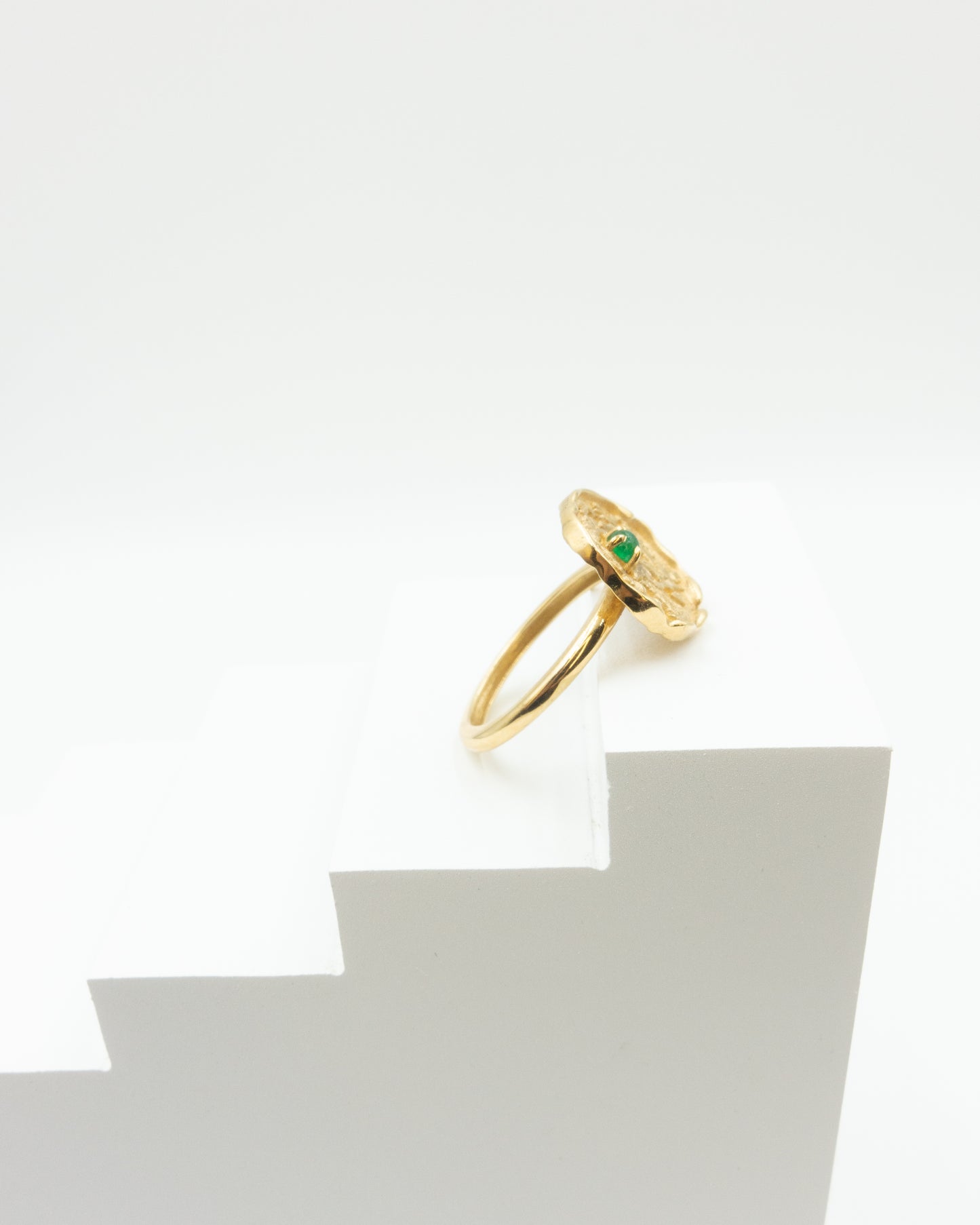 Textured Medallion Emerald Bead Ring