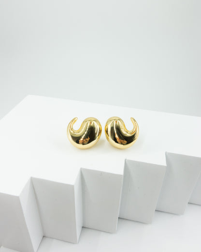 Comma Bubble Stud Earrings