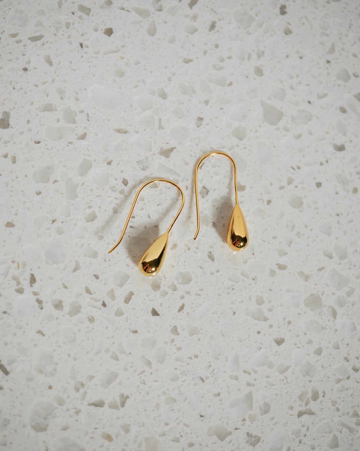 Minimal Teardrop Threader Earrings