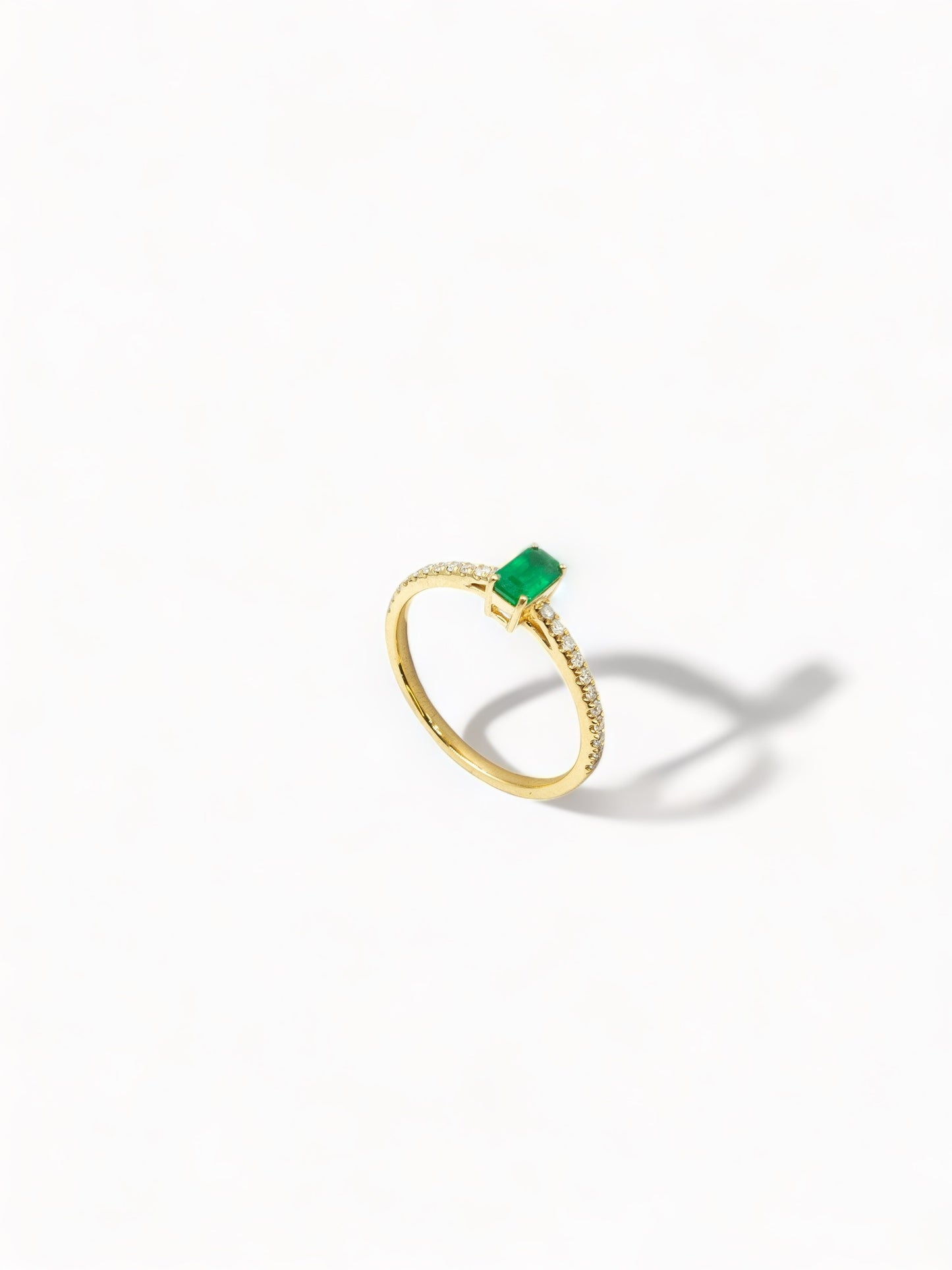 Vertical Emerald Pavé Diamond Stackable Ring