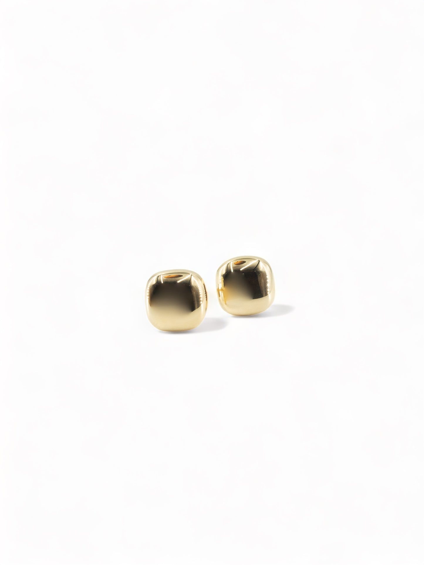 Minimal Button Studs