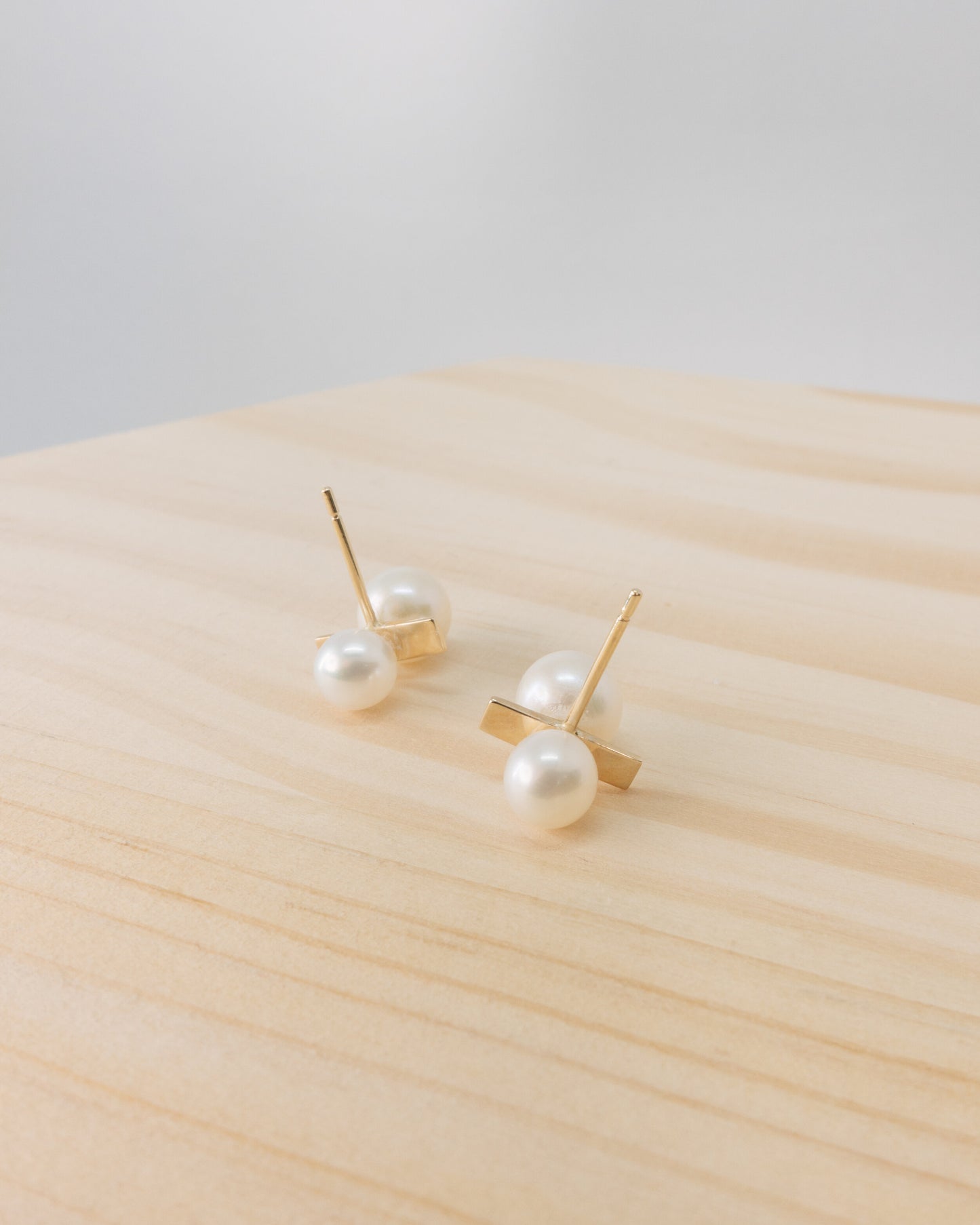 "Aria" double pearl studs