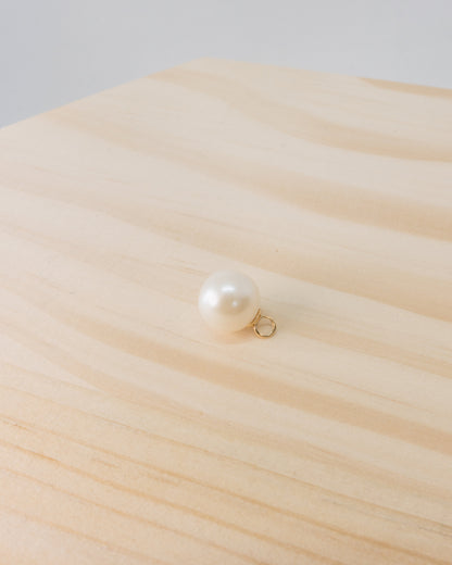 Solo Freshwater Pearl Pendant