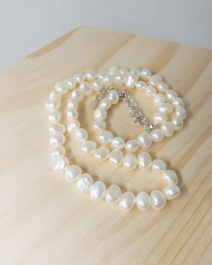 "Phoebe" freshwater pearl necklace