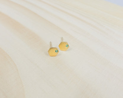 "Sura" minimal hexagon studs
