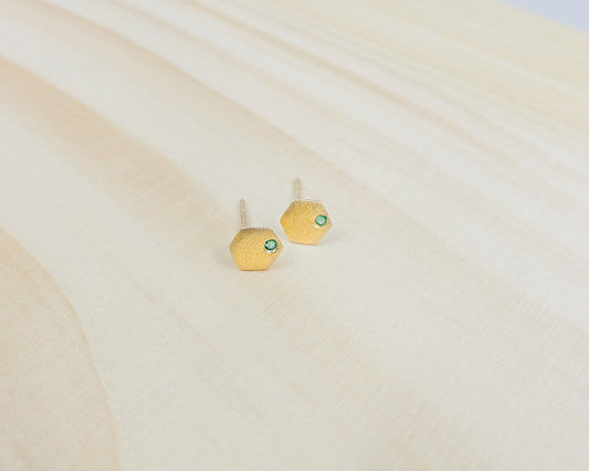 "Sura" minimal hexagon studs