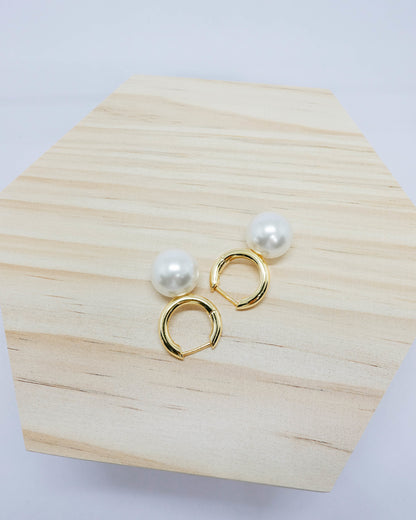 "Juno" oversized pearl hoops