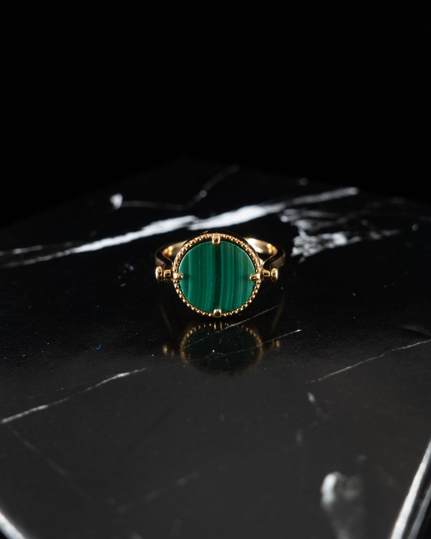 "Theo" double sided flip ring