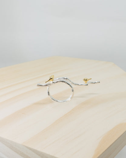 "Sen" birdies tree branch ring