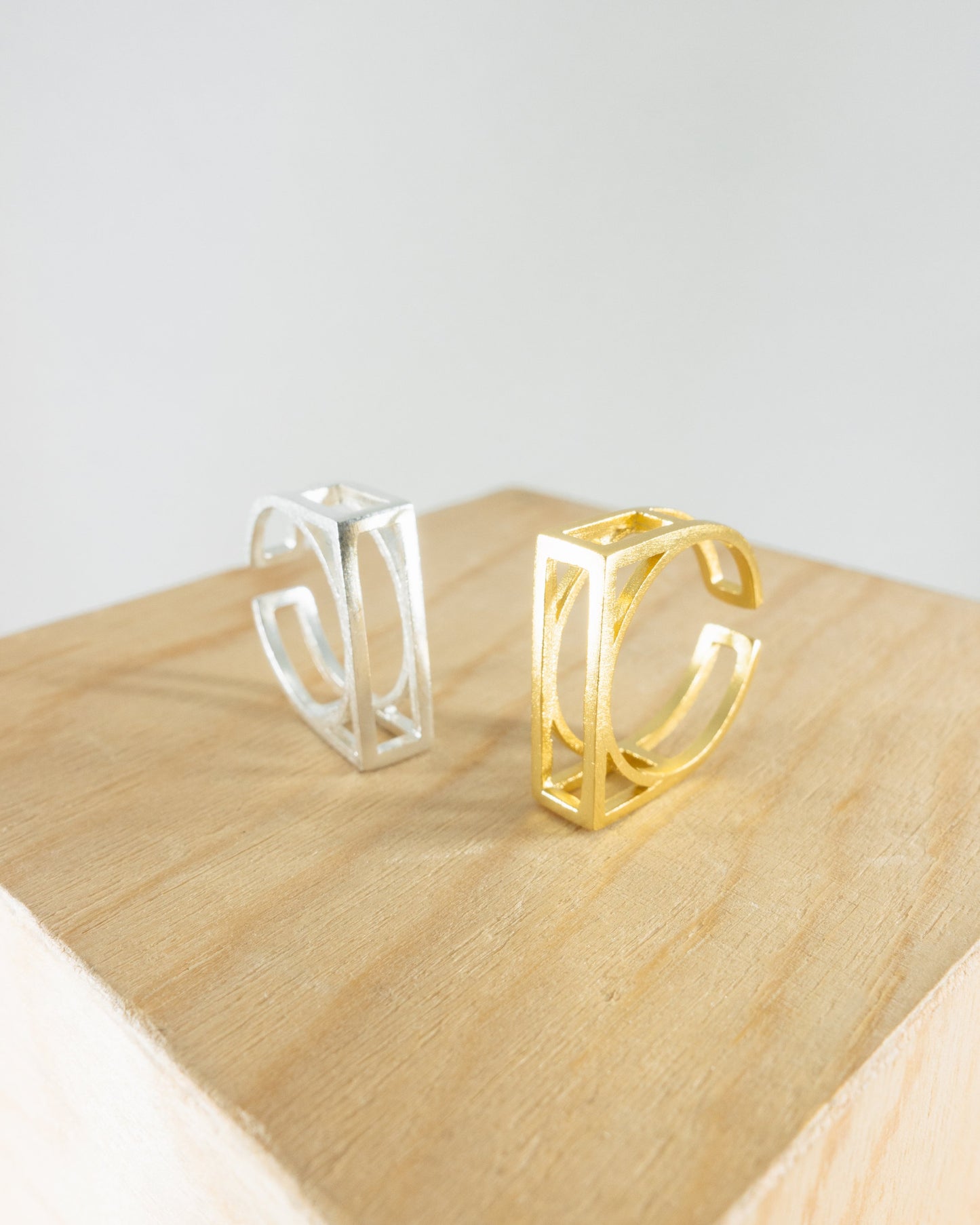 "Benji" two-row geometric ring