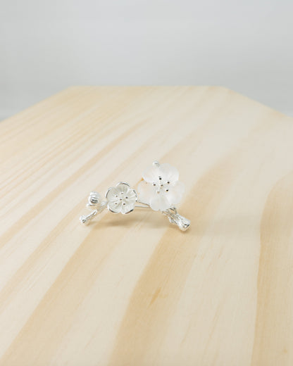 "Haru" crystal floral brooch