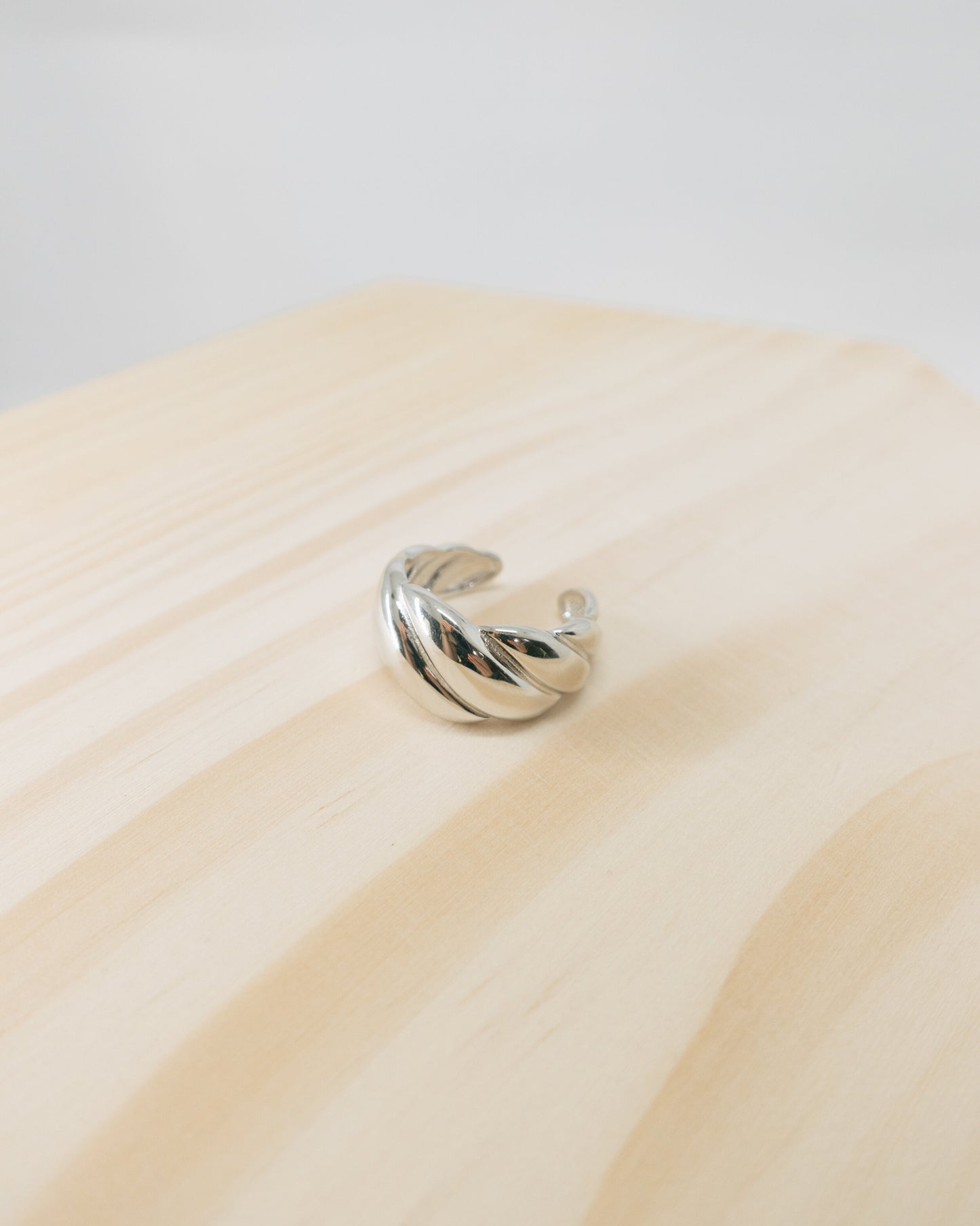 "Andre" wavy dome ring