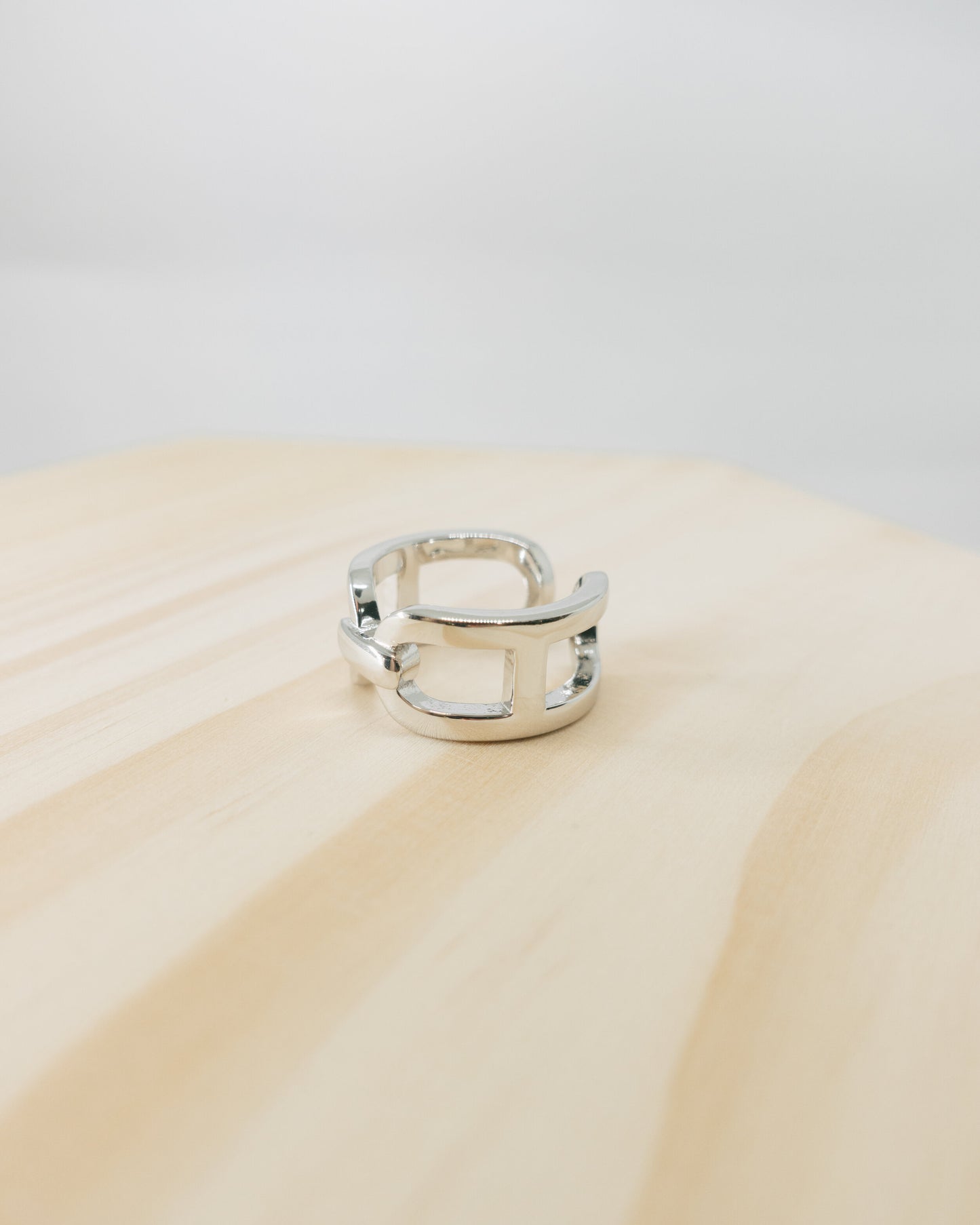 "Dax" link ring