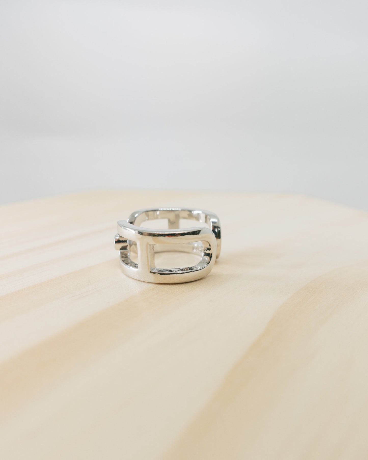 "Dax" link ring