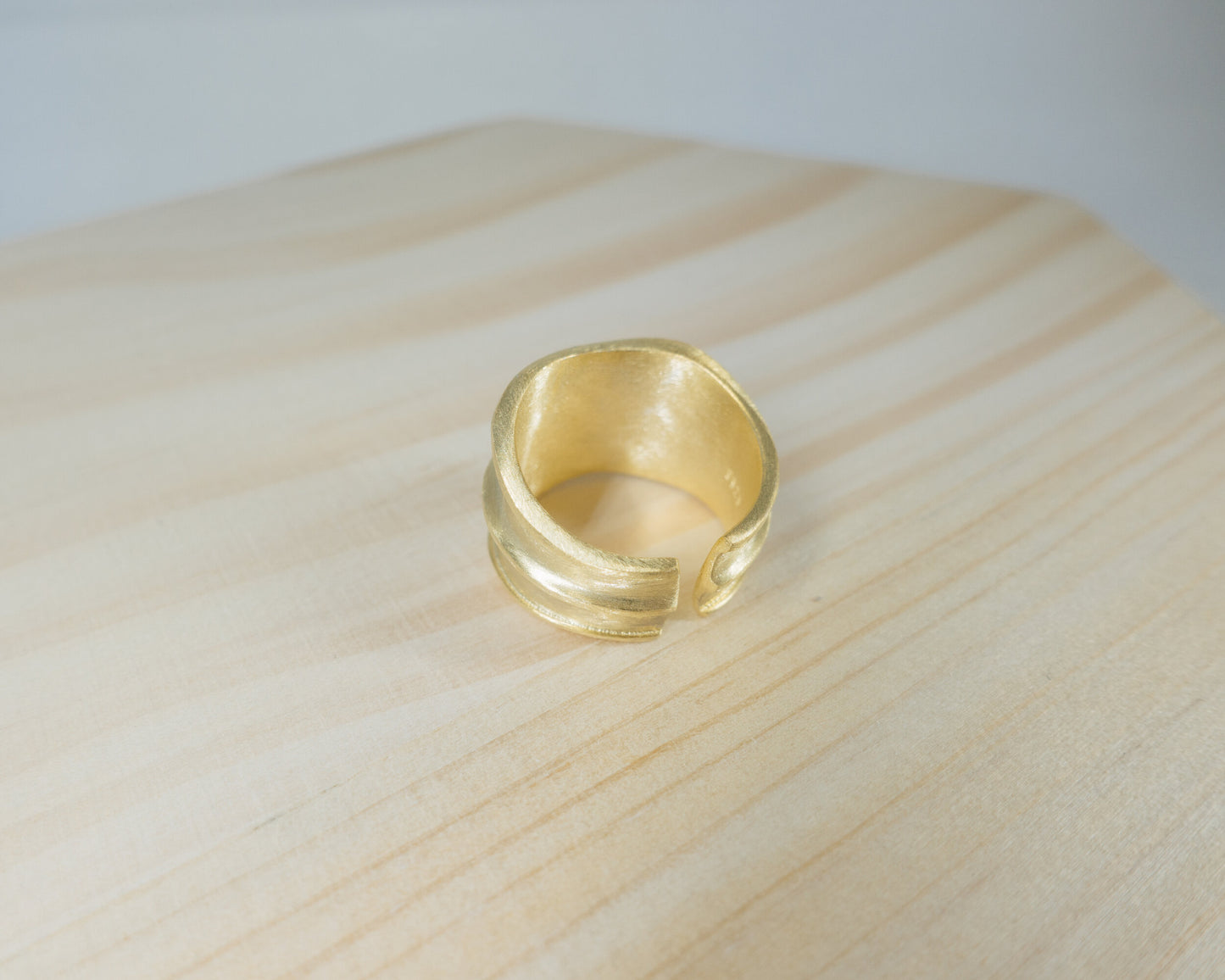 "Casper" Wavy brushed wide cuff ring