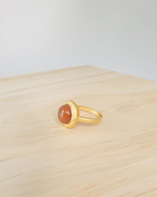 "Simone" round red agate ring