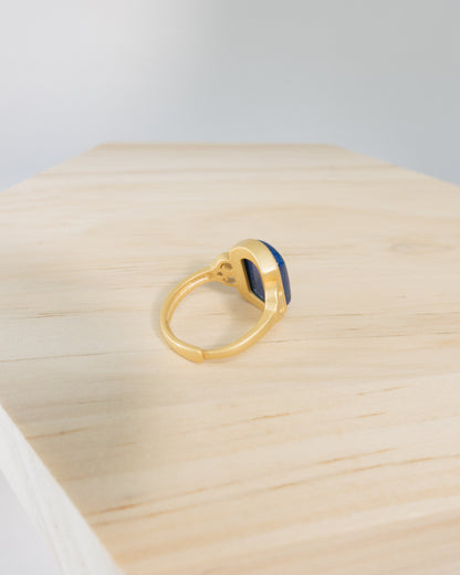 "Léonie" blue lapis ring