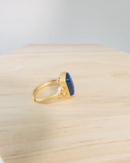 "Léonie" blue lapis ring