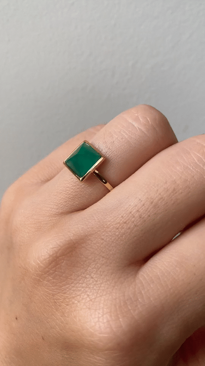 "Zoya" green agate pyramid ring